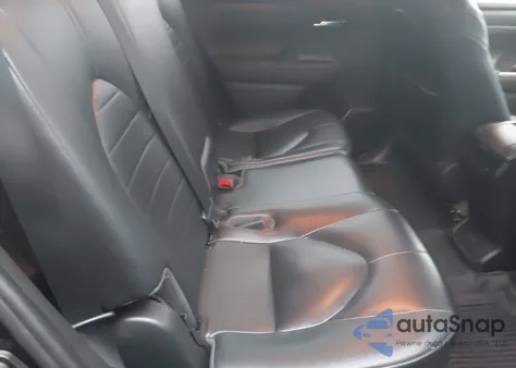 2023 Toyota Highlander Xle z USA, uszkodzony, nr VIN 5TDKDRBH0PS016257